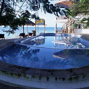 Double A Nungwi Beach Hotel